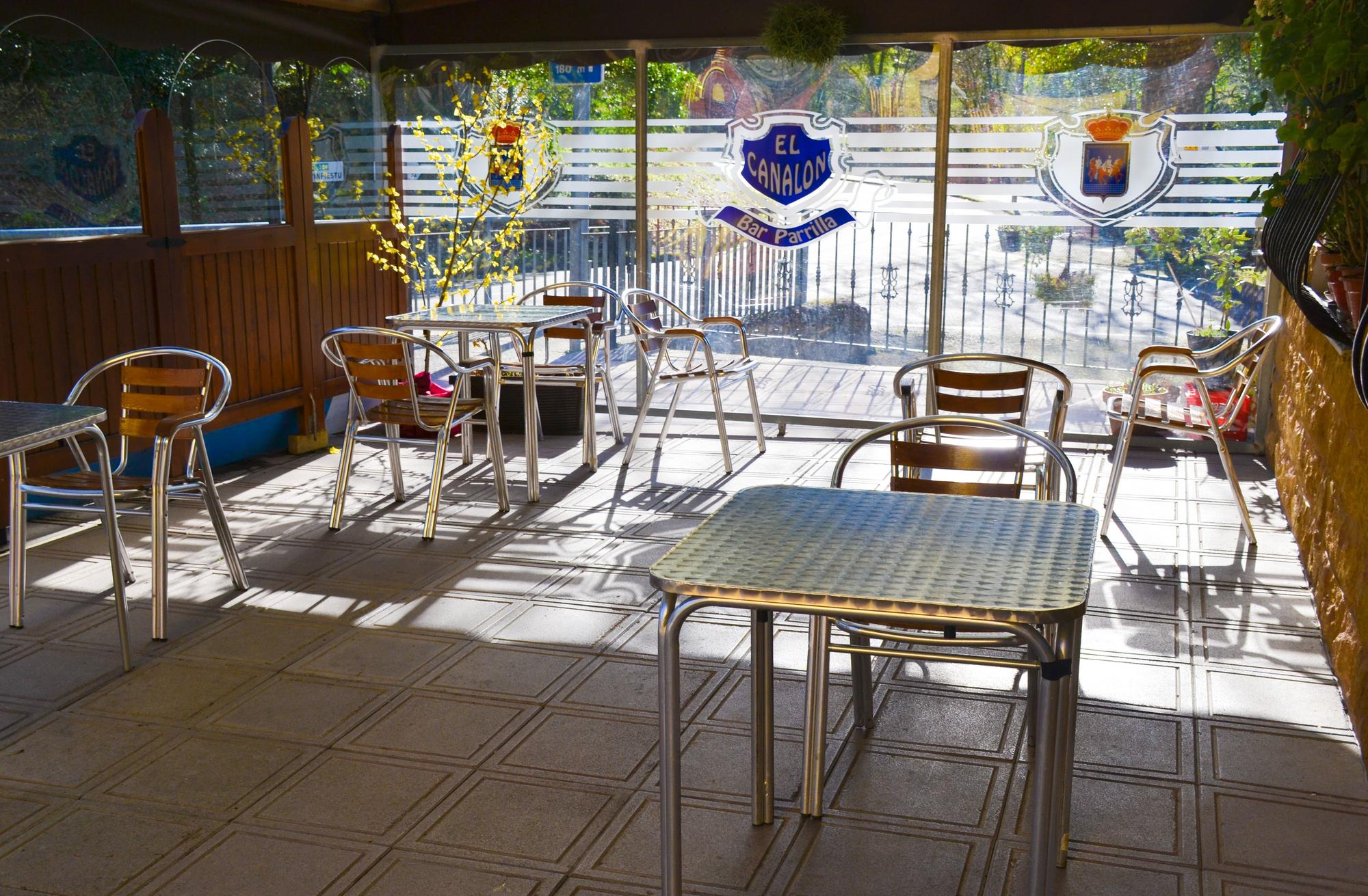 Zona de terraza cubierta en El Canalón.