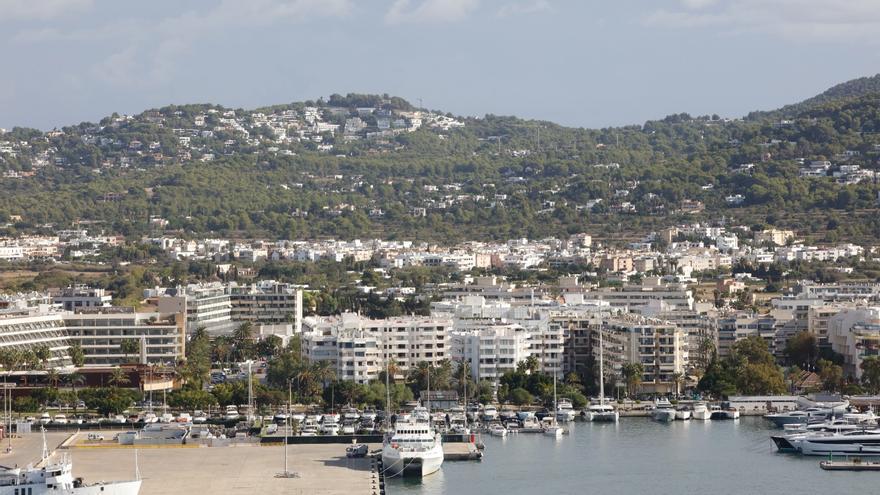 El Consell de Ibiza propone una multa de 160.000 euros por cuatro pisos turísticos ilegales