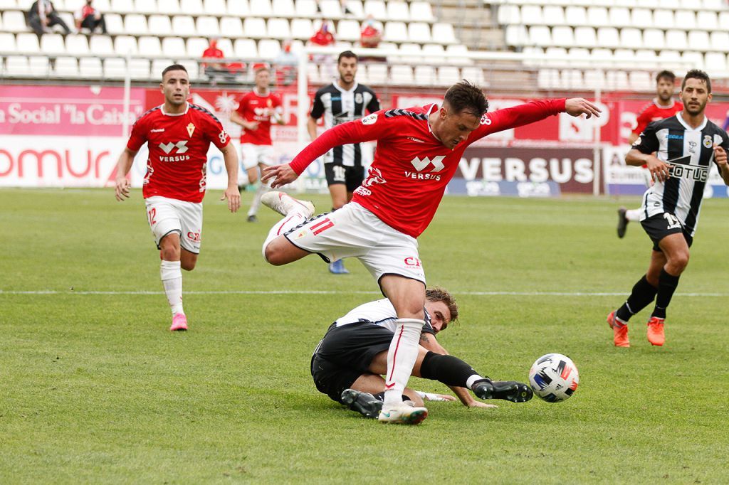 El Real Murcia no levanta cabeza (0-0)