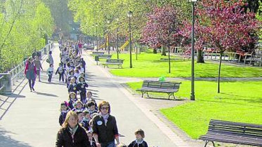 Alumnos del Colegio Nuestra Señora del Rosario de Sama, el «Día de la salud».