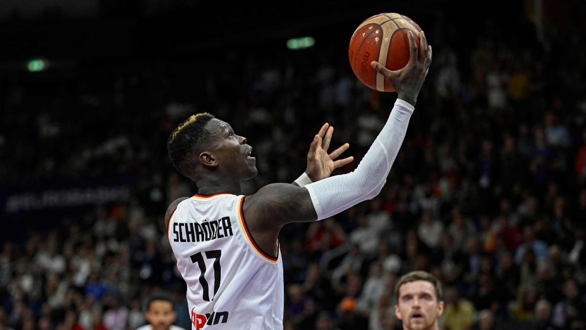 Schroder en una acción contra Polonia
