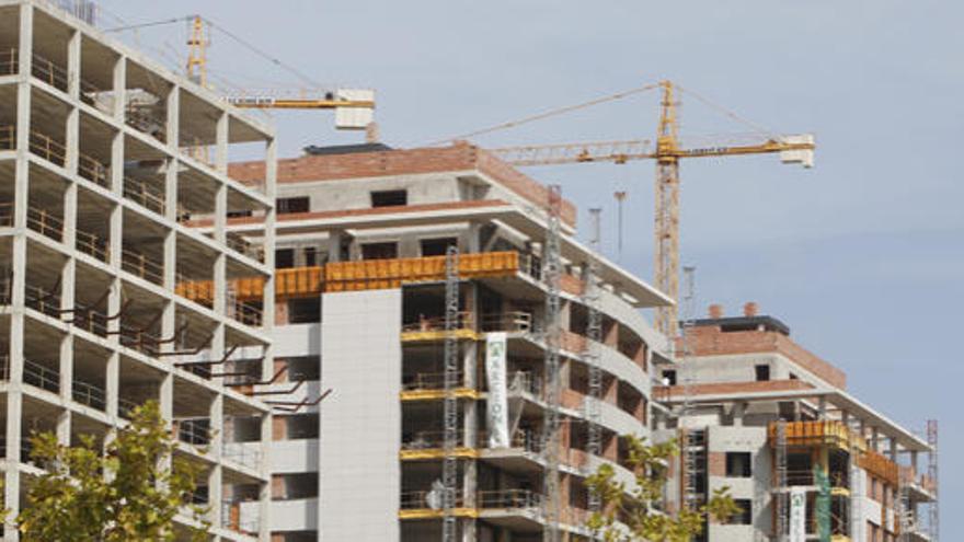 Construcción de pisos en Valencia.