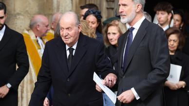 Cómo la reina Sofía ha evitado la 'foto reencuentro' con el rey Juan Carlos, Felipe y Letizia
