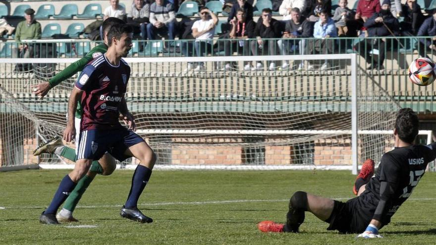 Un desconocido Atlético Paso despide el año con una derrota ante la Gimnástica