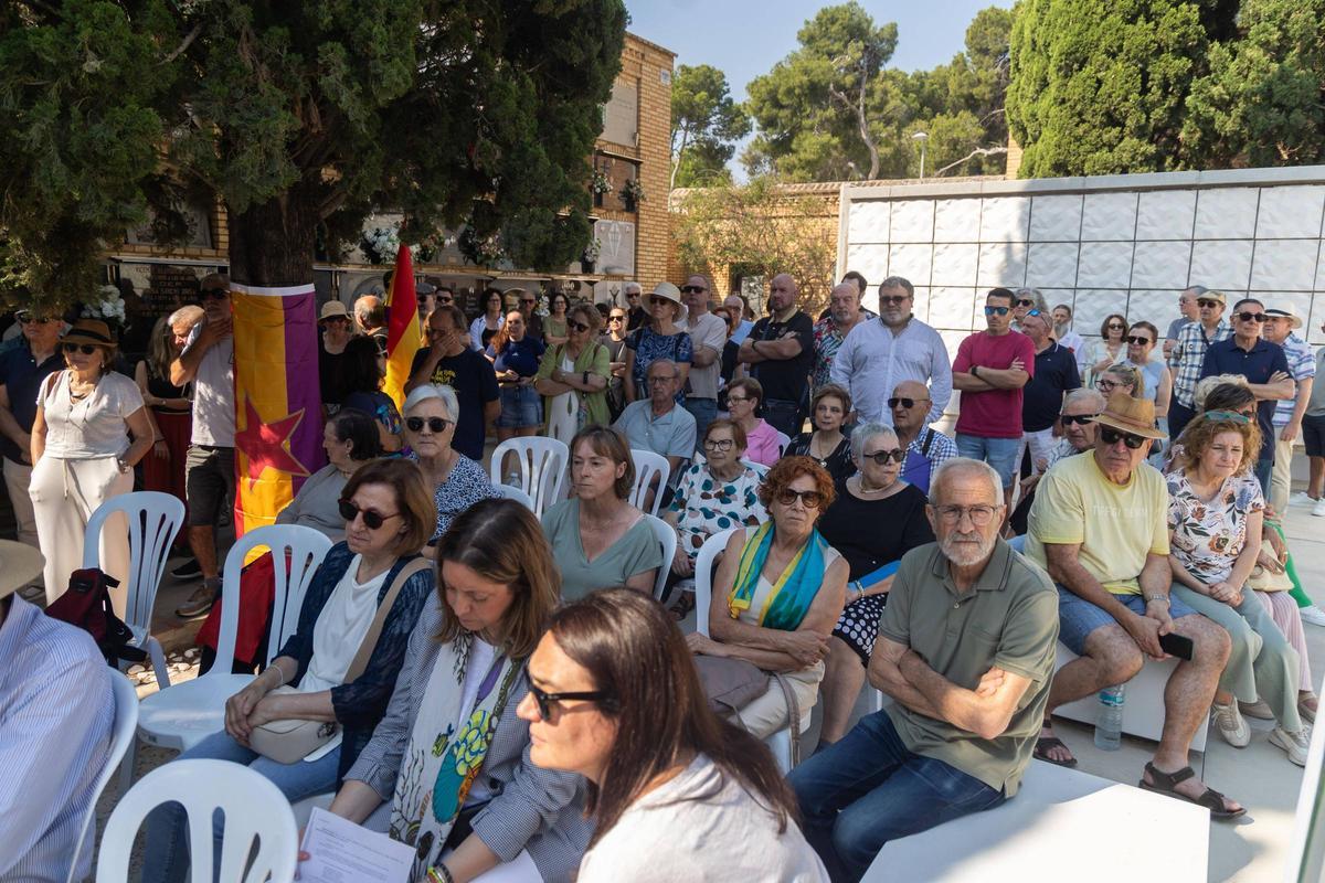Agricultores, ferroviarios y guardias de campo: quiénes eran los diez fusilados en Paterna que han vuelto a sus familias 86 años después