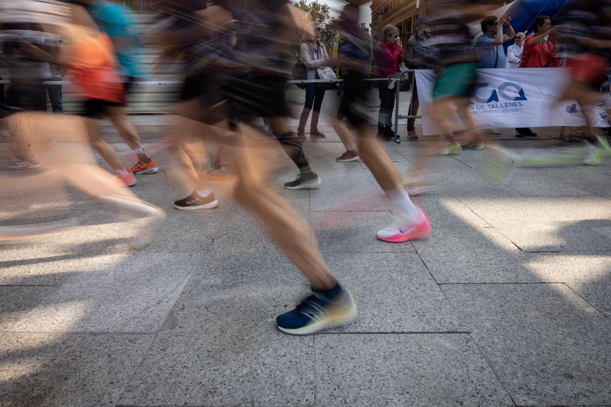 En imágenes | La carrera Ponle Freno sca a la calle a miles de personas en Zaragoza