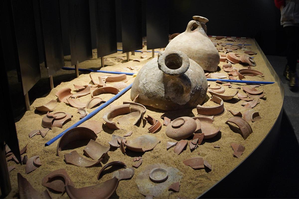 L'exposició 'Naufragis. Arqueologia submergida' s'endinsa en el món de l'arqueologia subaquàtica