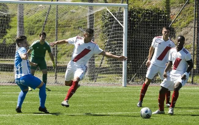 FUTBOL JUVENIL: HURACAN-TAHICHE