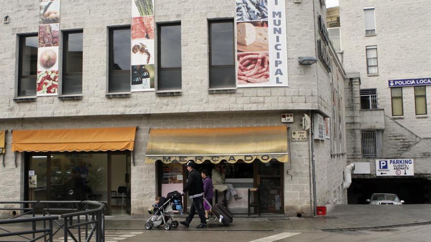 Imatge d&#039;arxiu de l&#039;exterior del Mercat Municipal de Lloret · Carles Colomer