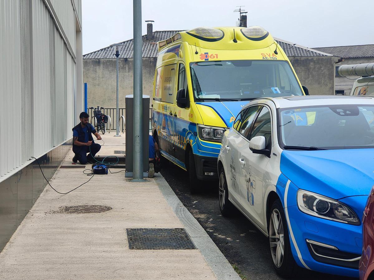 Las imágenes de la primera mañana de funcionamiento del nuevo centro de salud de Moaña