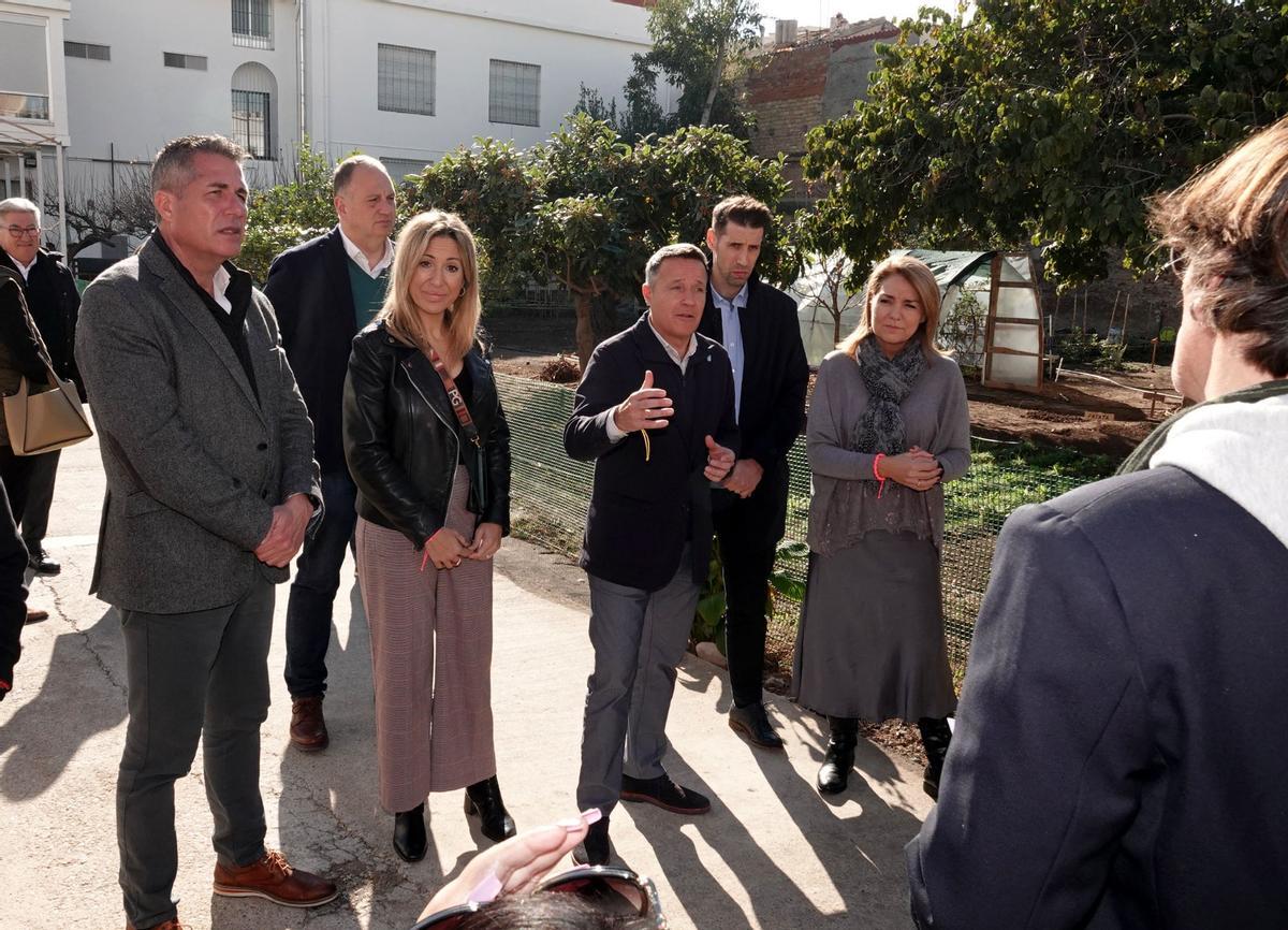 Foto de la visita al CEEM San Martín de Porres, en Burriana.