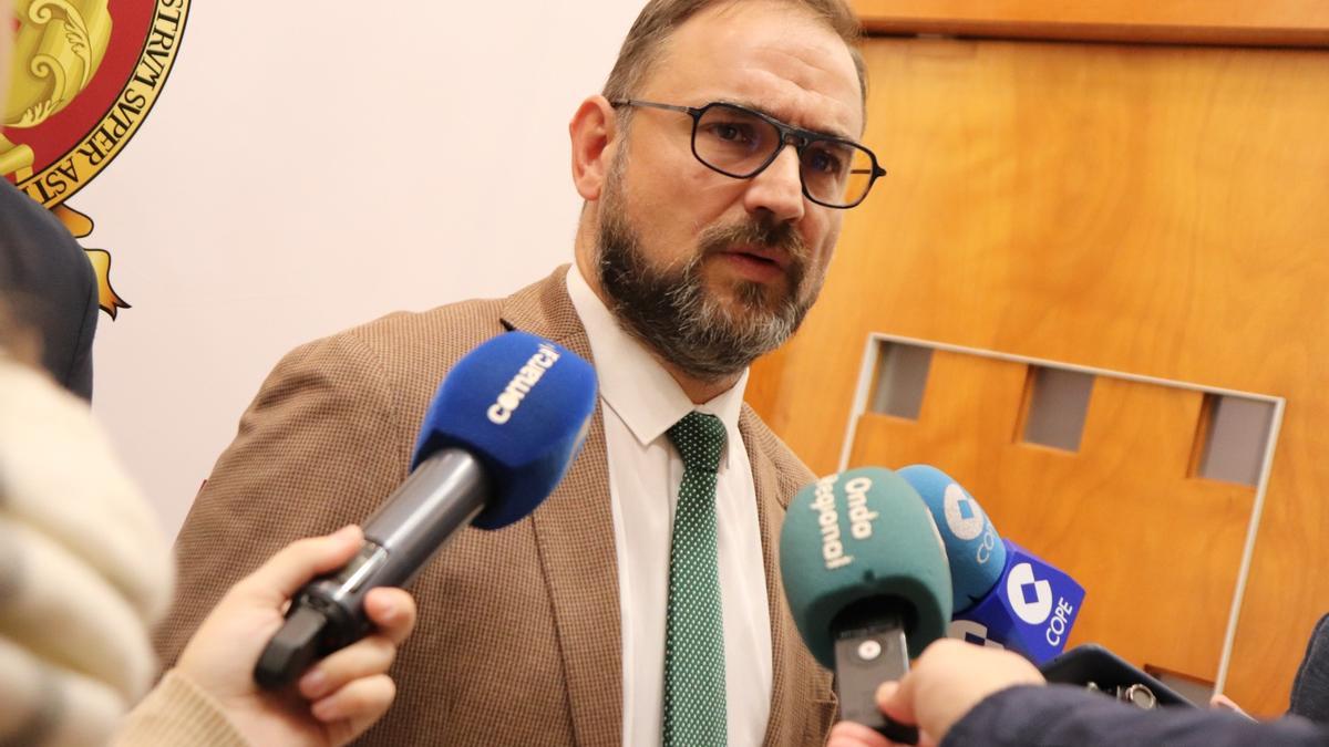 El alcalde, Diego José Mateos, durante las manifestaciones que realizaba sobre el trasvase, este miércoles.