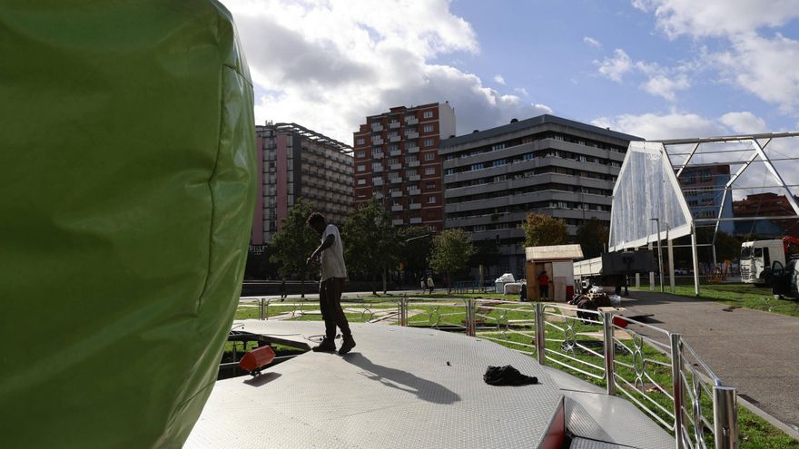 Así será la pista de hielo de Gijón esta Navidad: hay dos novedades