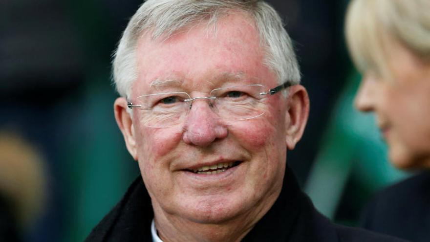 Alex Ferguson despierta tras la hemorragia cerebral.