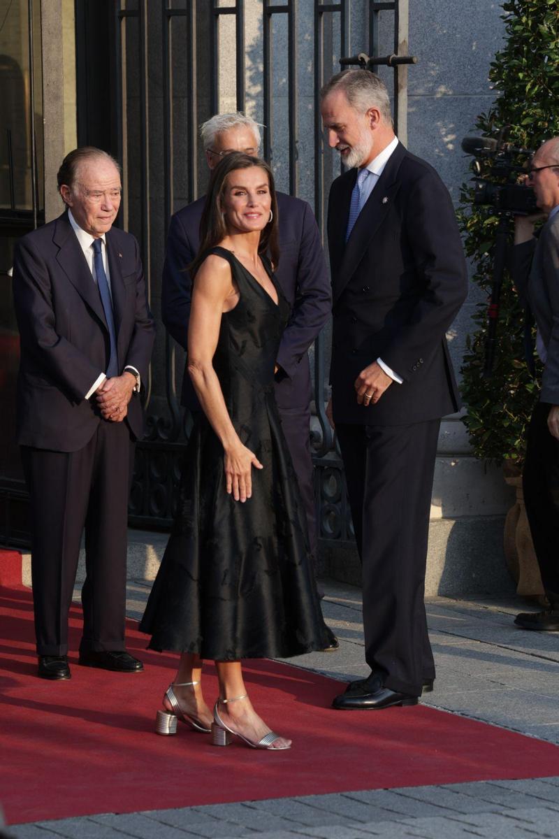 La reina Letizia en la inauguración de la temporada 2024 en el Teatro Real de Madrid