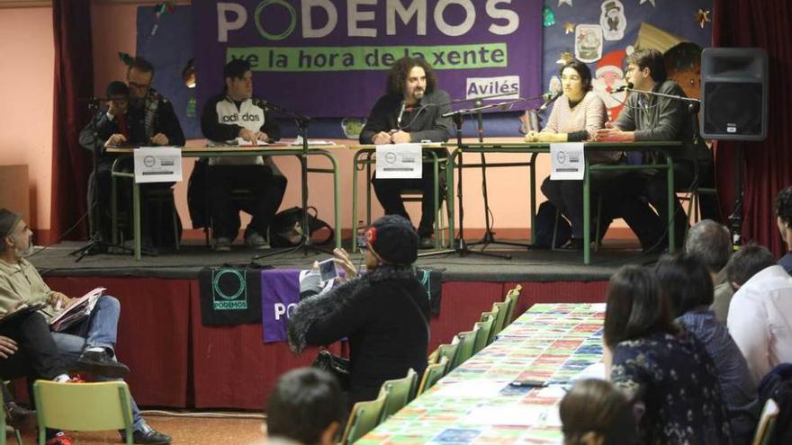 Omar Ramos, David Salcines, Gema Alonso y José Luis Alonso, con el moderador del debate (en el centro).