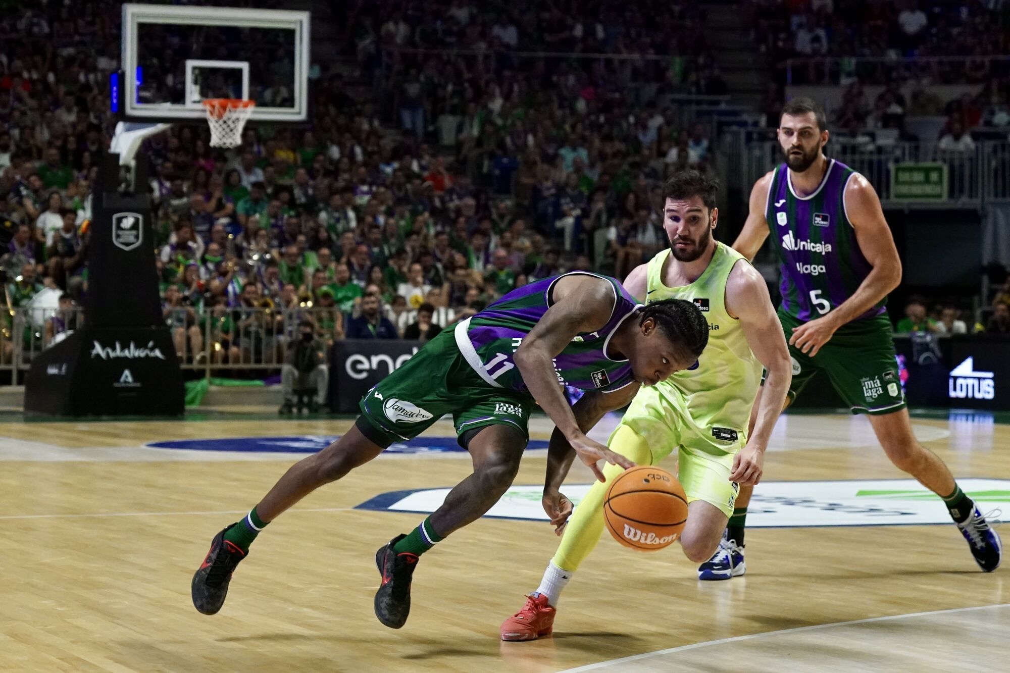 Cuartos de final de la Liga Endesa entre el Unicaja y el Barça
