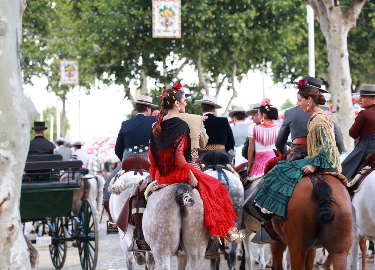 Los castellonenses vivirán en PortCastelló la tradicional Feria de Abril.
