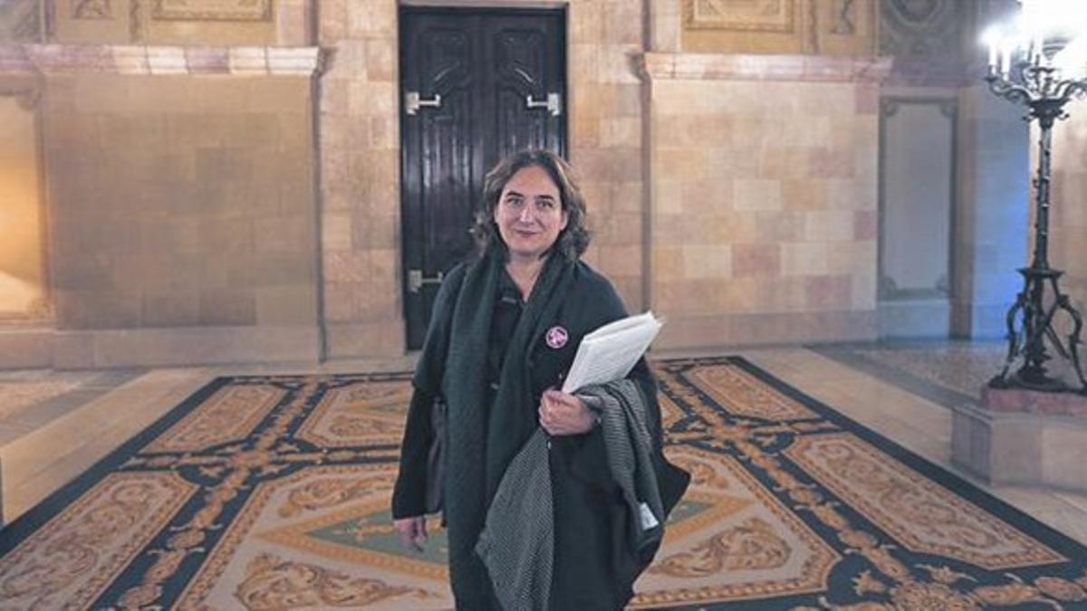 Ada Colau, después de su intervención en la comisión del Parlament sobre las cajas de ahorros.