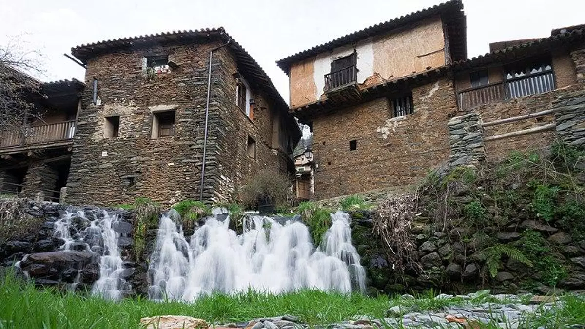Uno de los pueblos más bonitos de Extremadura: está en Cáceres y fue declarado Conjunto Histórico y Bien de Interés Cultural
