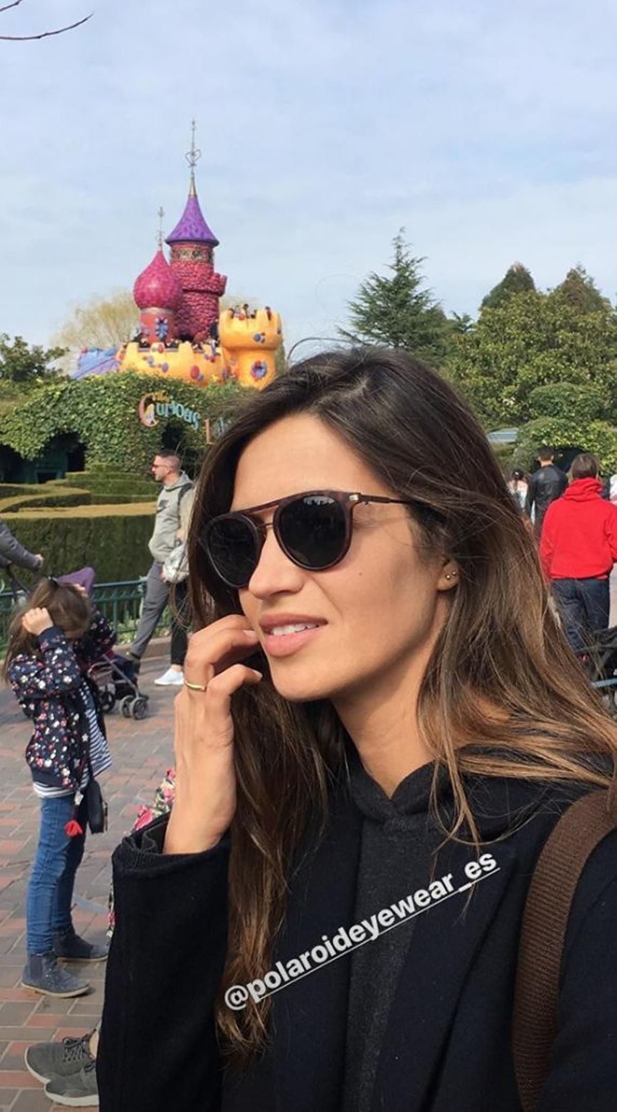 Sara Carbonero en Disneyland París