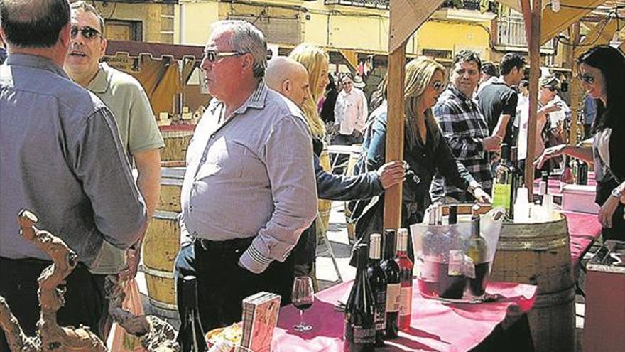 Una marcha a caballo y talleres dan el saludo a la Mostra Belloquina