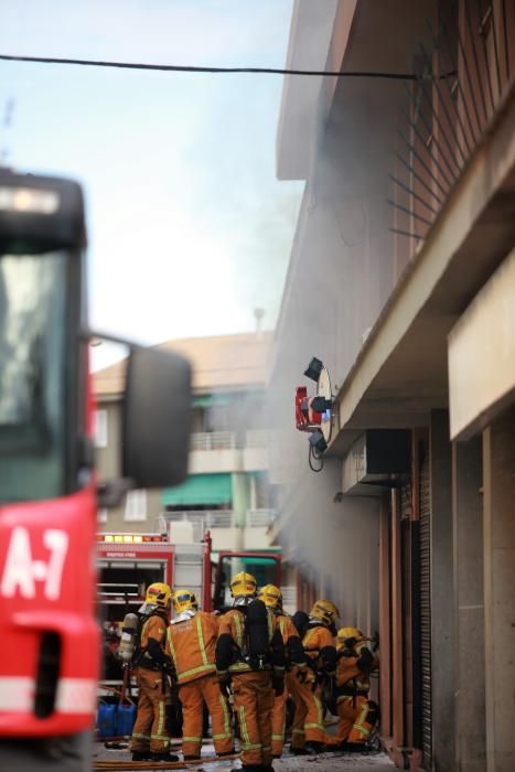 Un incendio destruye un local en Son Rapinya