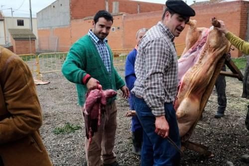 Matanza tradicional en Monfarracinos