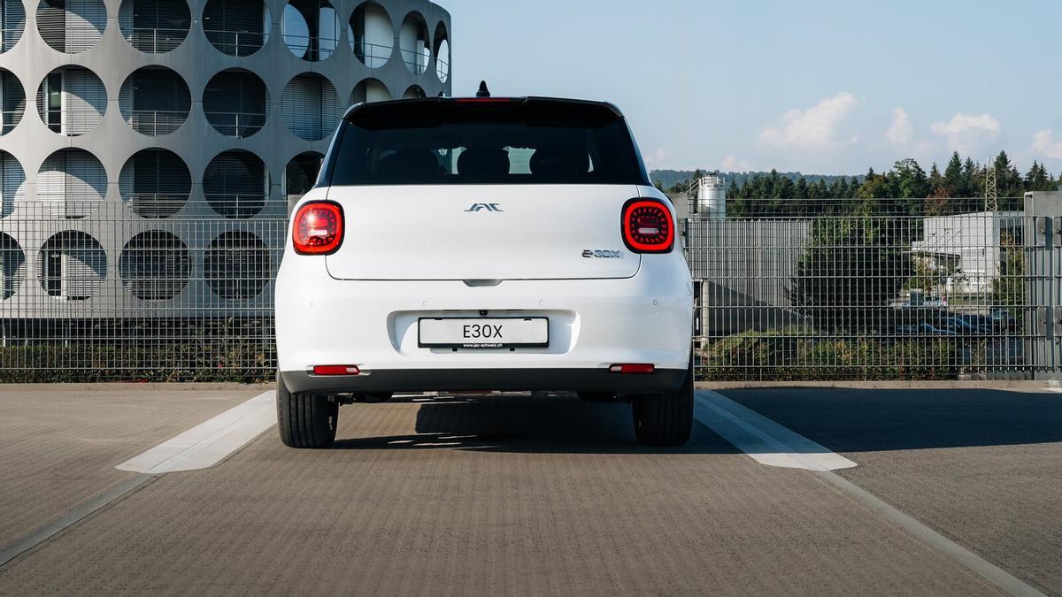 Parte trasera del JAC e30X