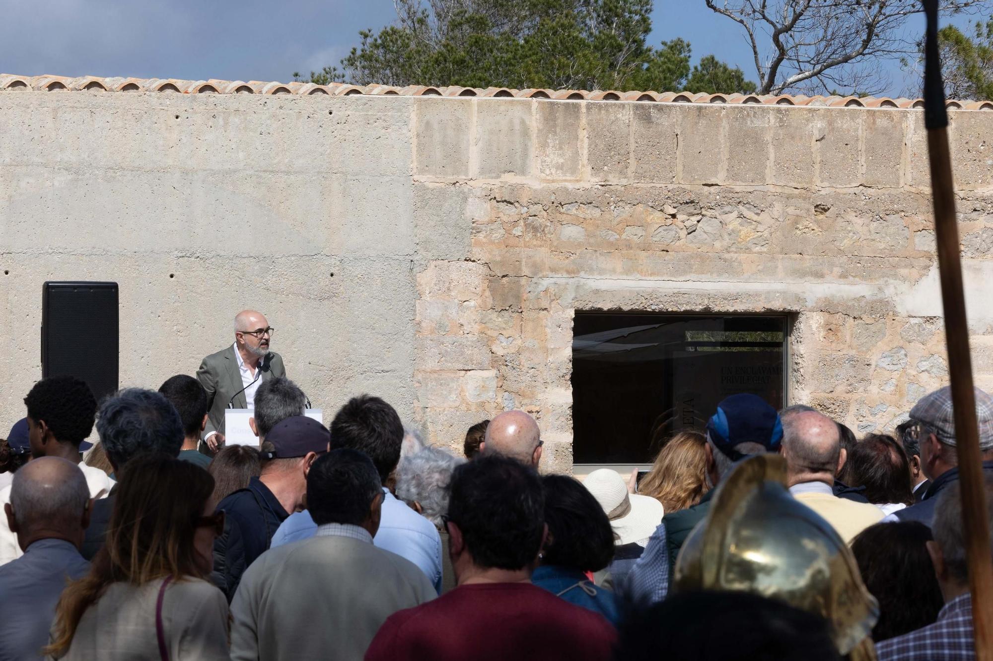 Apertura del Yacimiento Fenicio de Sa Caleta