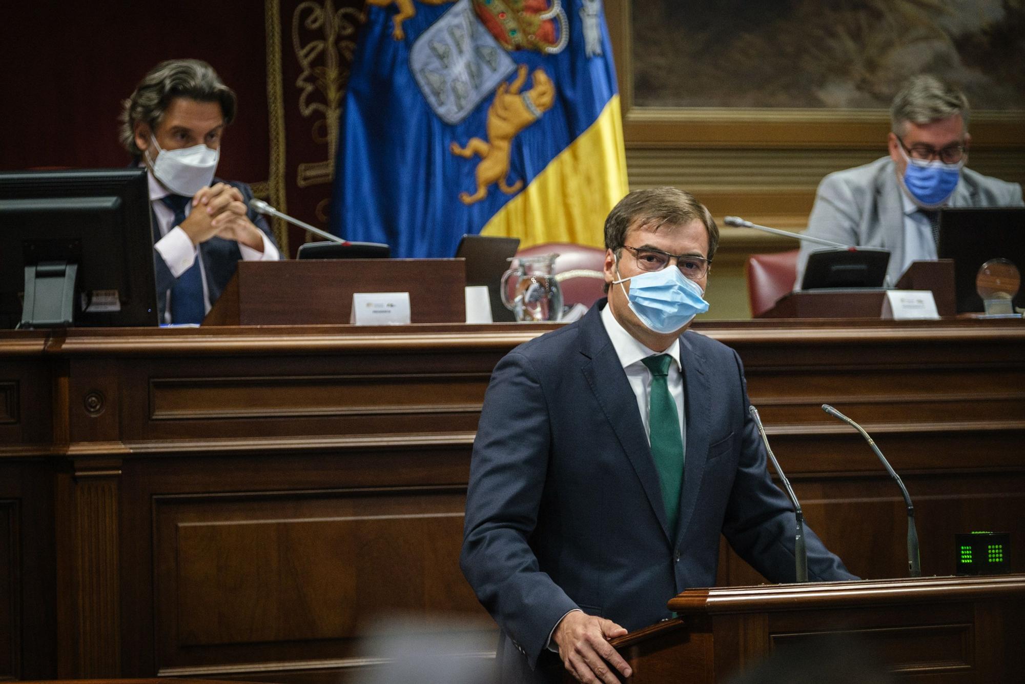 Pleno Extraordinario del Parlamento de Canarias