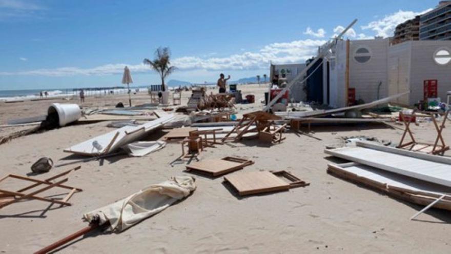 Un tornado causa graves destrozos en Gandia