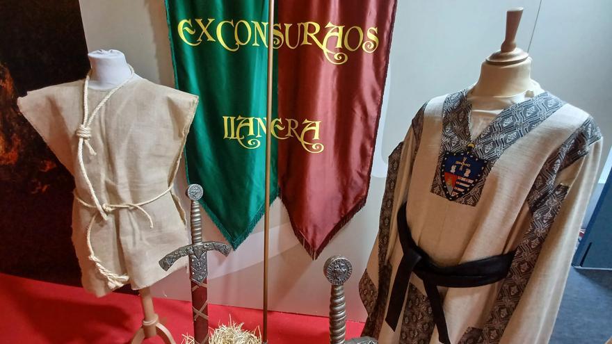 Los Exconxuraos triunfan en el stand de Llanera en la Feria de Muestras