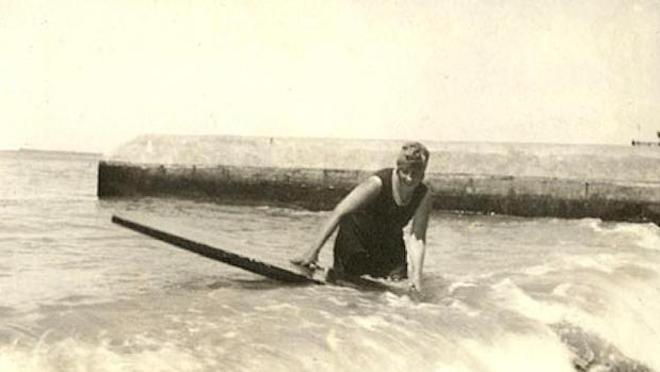 Agatha Christie, Surf