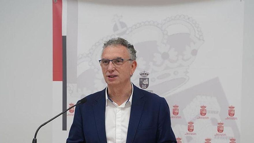El delegado del Gobierno, sobre el incendio de Valdecaballeros: "Dejemos trabajar a la Guardia Civil y sin injerencias"