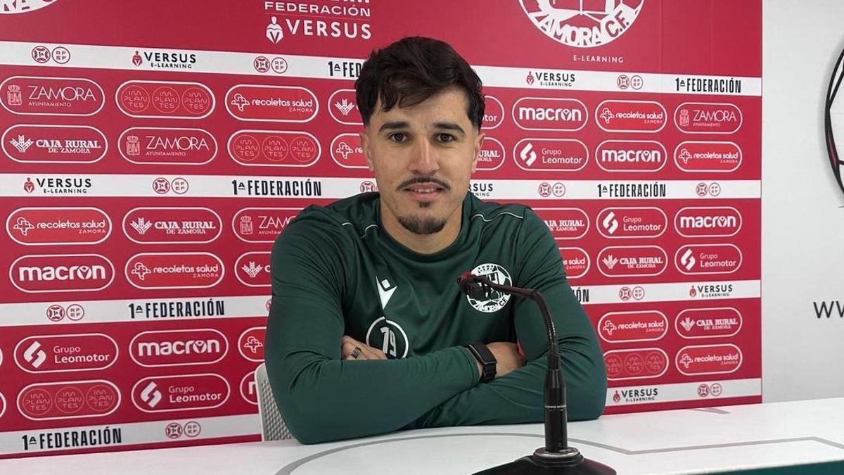 Abde Damar, jugador del Zamora CF, en rueda de prensa.