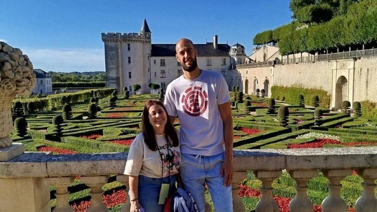 Matilde García, des de Mallorca a viure a França: «Aquí la gent és molt seriosa, potser per la manca de sol o de llum, però sembla que van trists tot el dia»