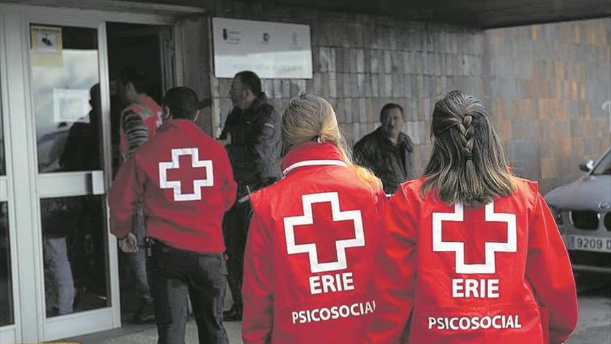 Muere un bebé al caer de un segundo piso en Cantabria