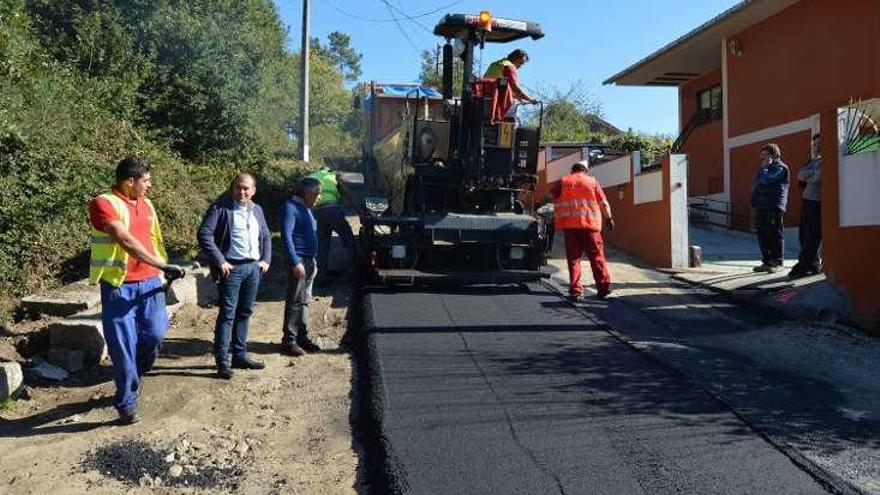 Alberto Méndez durante la visita a las obras. // D.P.