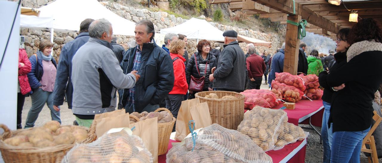 Imatge d&#039;arxiu del Mercat del Trumfo i la Sal d&#039;Odèn