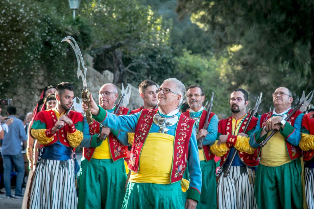 Fontilles vive los Moros y Cristianos de Alcoy