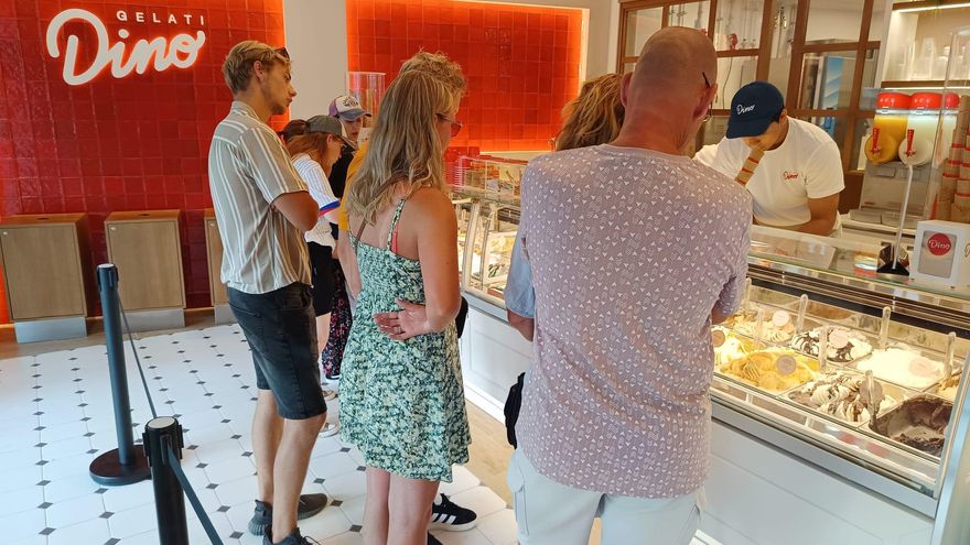 L&#039;empordanesa Gelati Dino inaugura dues botigues i es marca l&#039;objectiu de tancar el 2025 amb 40 punts de venda