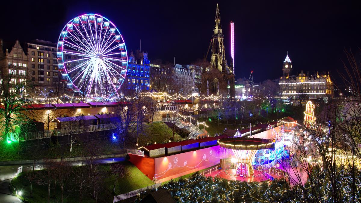 Mercado de Navidad de Edimburgo (Escocia).