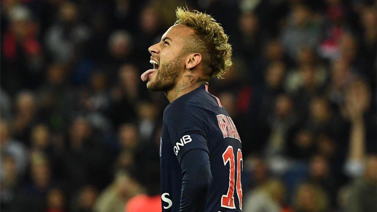 Neymar Junior durante un partido del PSG