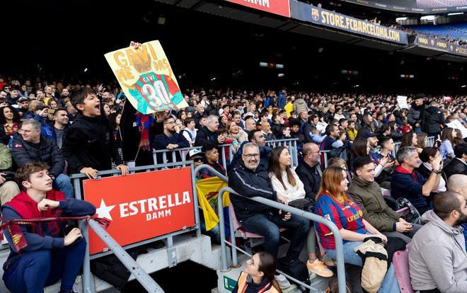 Las mejores imágenes del entrenamiento a puertas abiertas del Barça