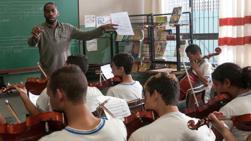 Fotograma de la película &#039;El profesor de violín&#039;.