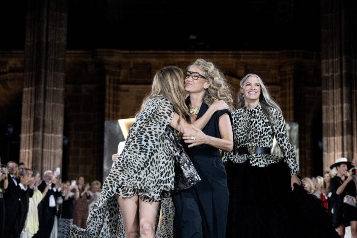 Desfile de los 45 años de Lola Casadamunt activa en la moda Desfile de los 45 años de Lola Casadamunt activa en la moda