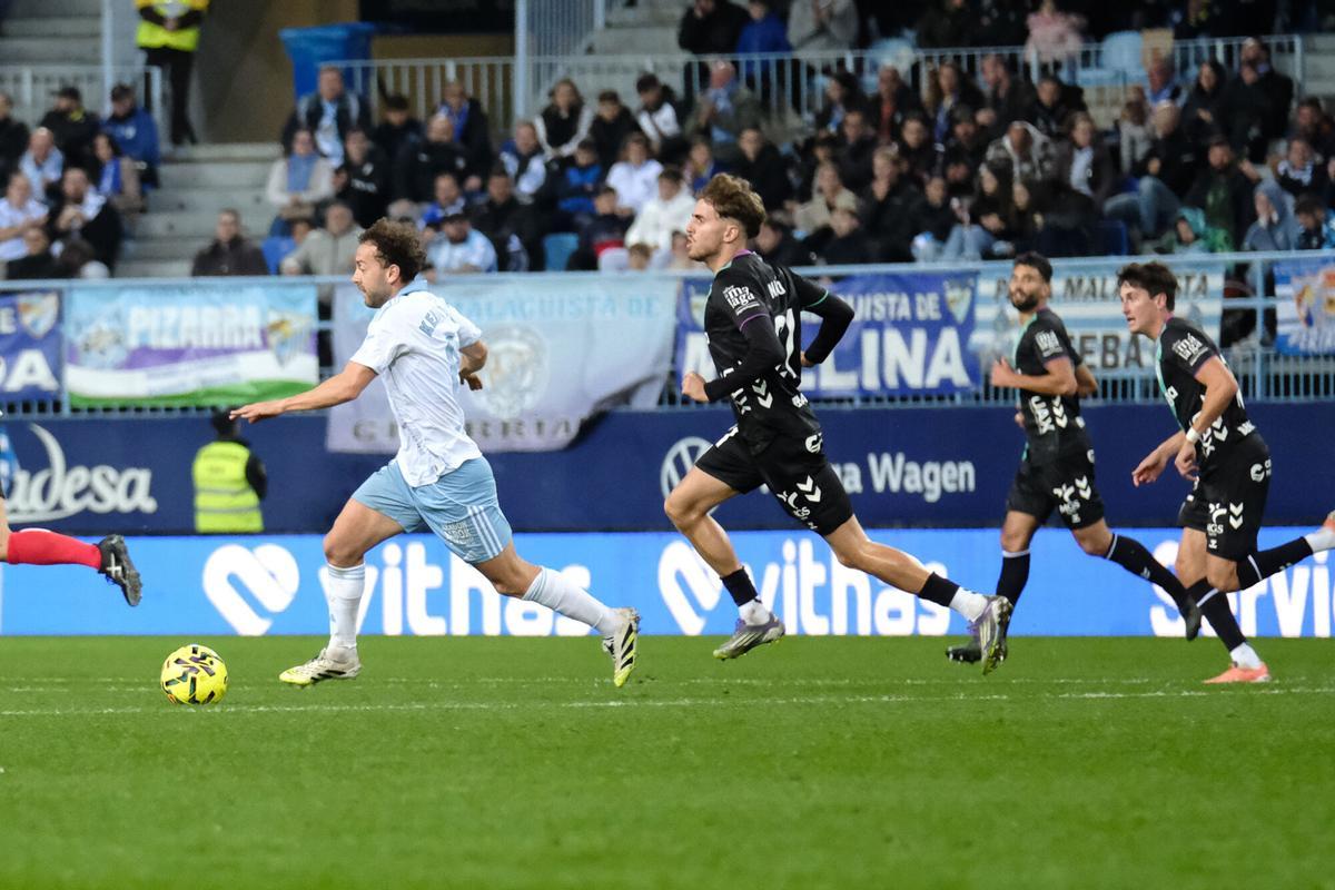 El Málaga CF se enfrenta al Real Zaragoza en La Rosaleda El Málaga CF se enfrenta al Real Zaragoza en La Rosaleda