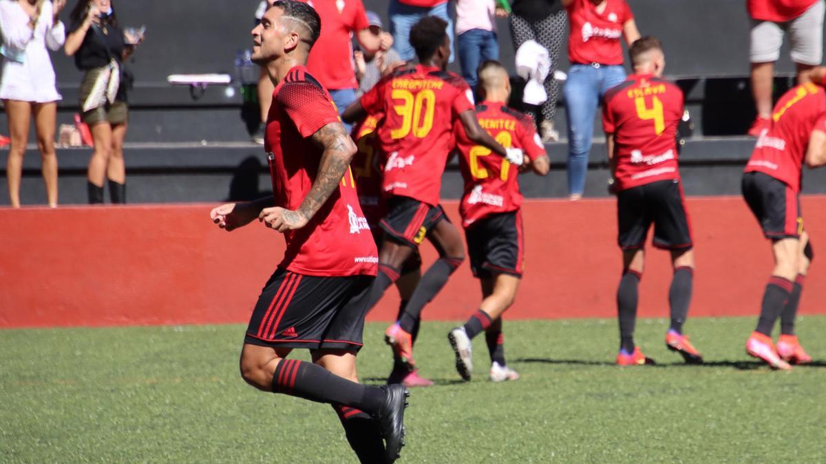 Valentín, en un partido del Mensajero ante el Villanovense en esta temporada.