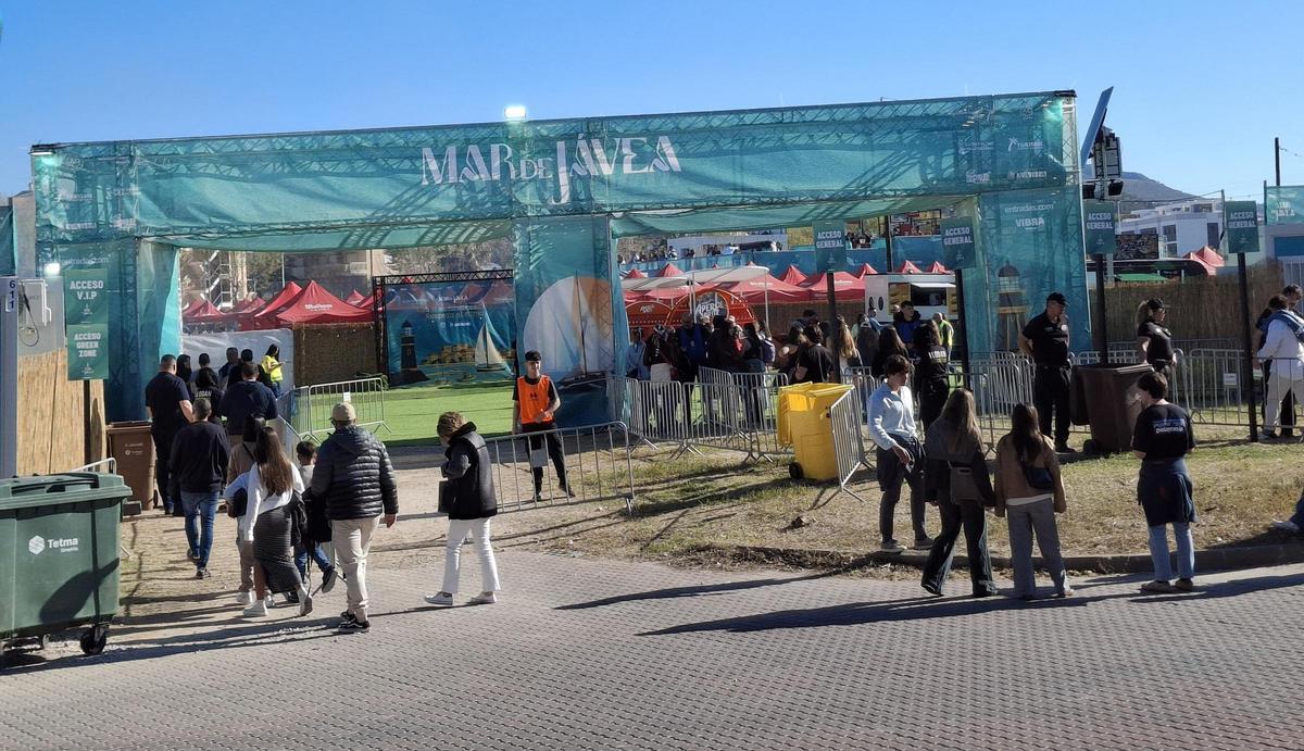 Público muy variado; incluso acuden familias con niños